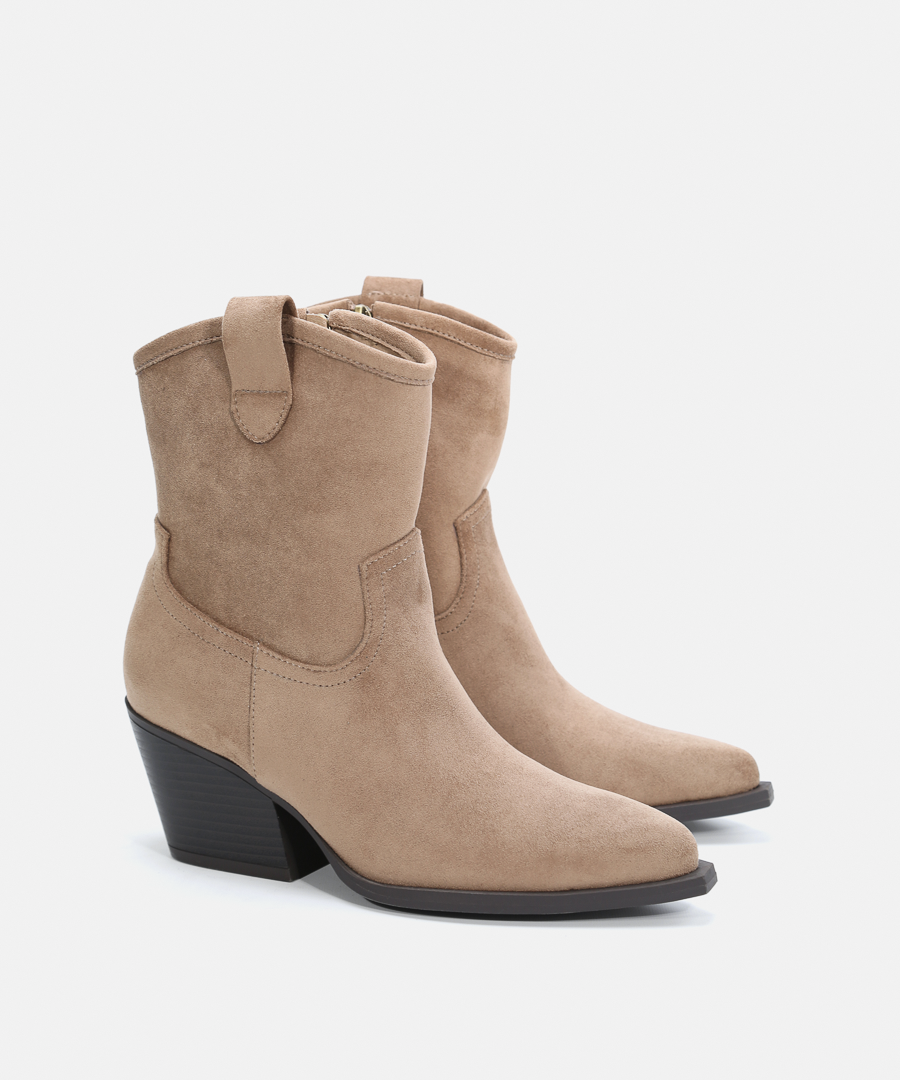 Botines cowboy tac&oacute;n image number null